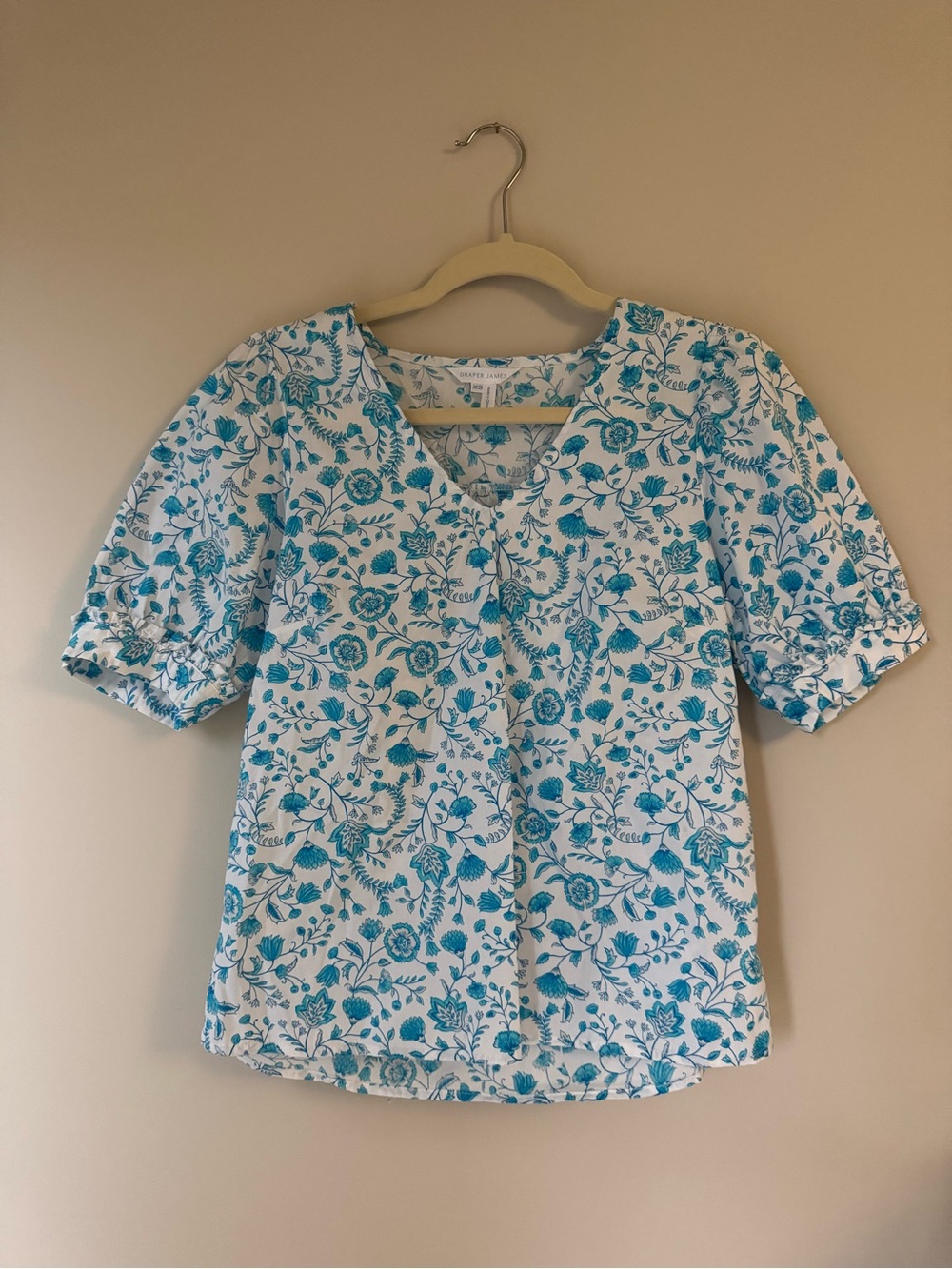 Draper James White Top with Teal Floral Print and Puff Sleeves